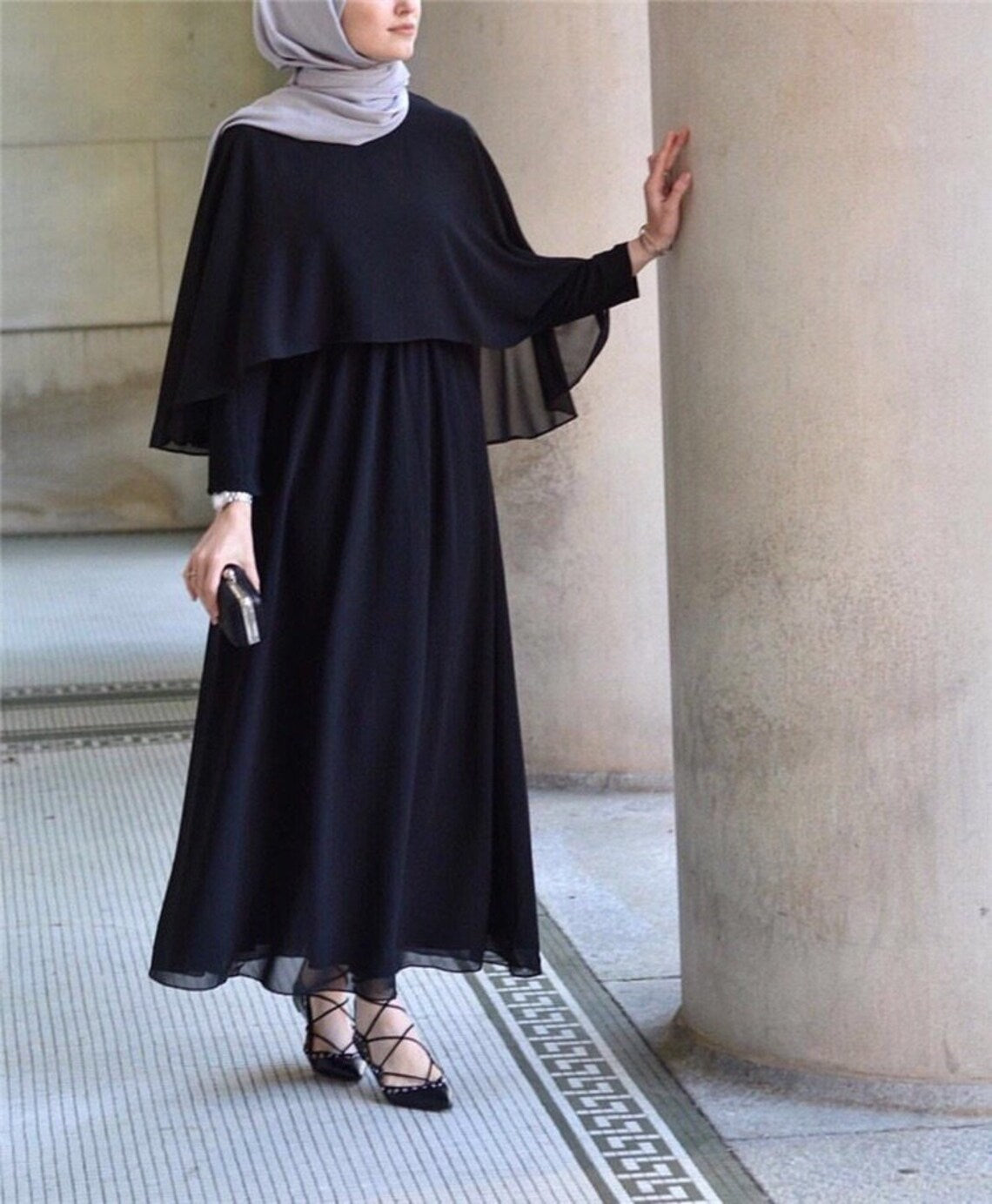 Abaya style outlet tops